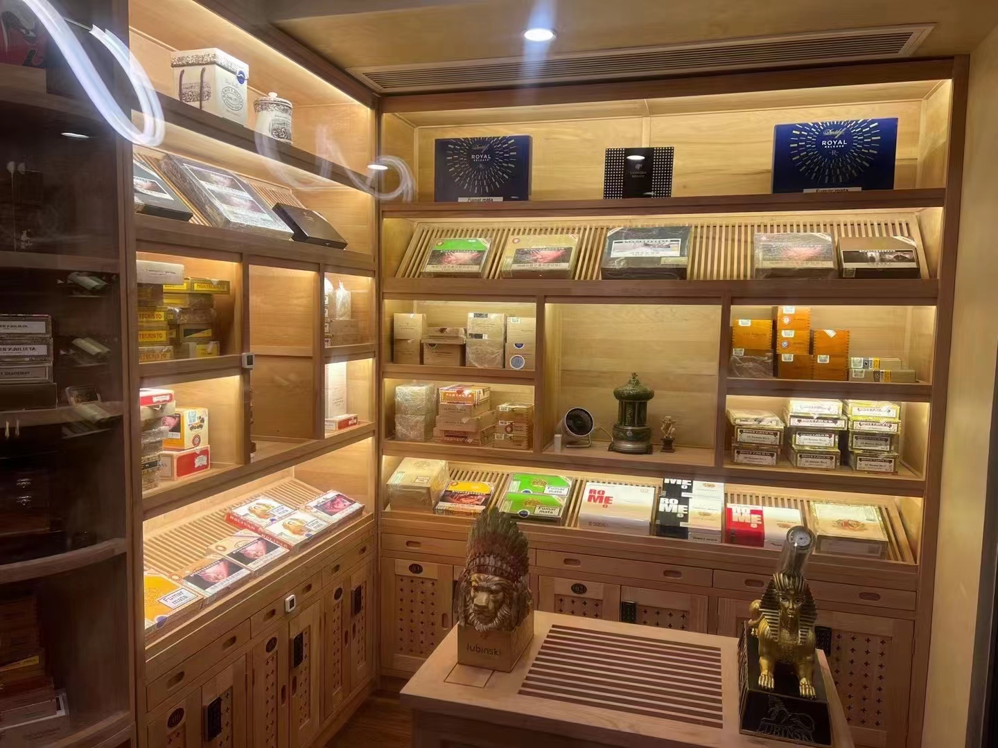 中烟（安徽宣城）雪茄旗舰店雪茄房